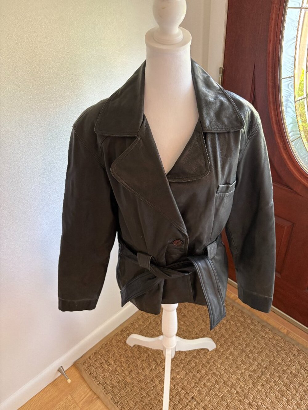 WILSON The Leather Experts Women's Jacket Size Medium Two Button Belt